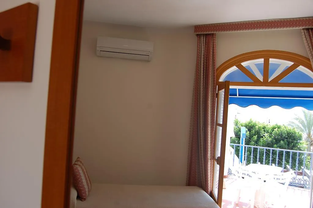 Hostel Hostal Marazul Nerja